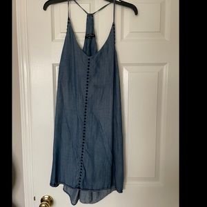 Sleeveless chambray sundress